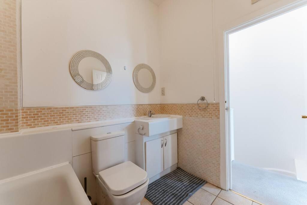 Comfortable Double Room For Your London Getaway Bagian luar foto